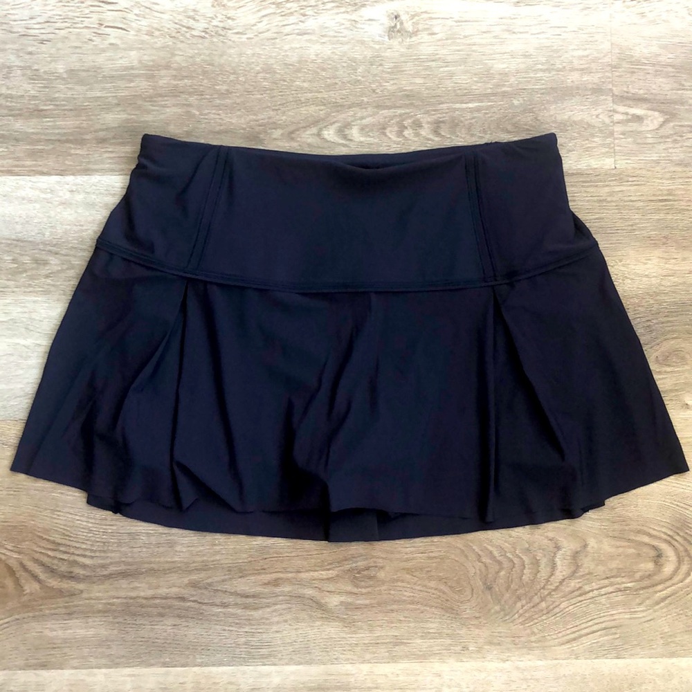 NWOT Lululemon Lost in Pace skirt in midnight navy